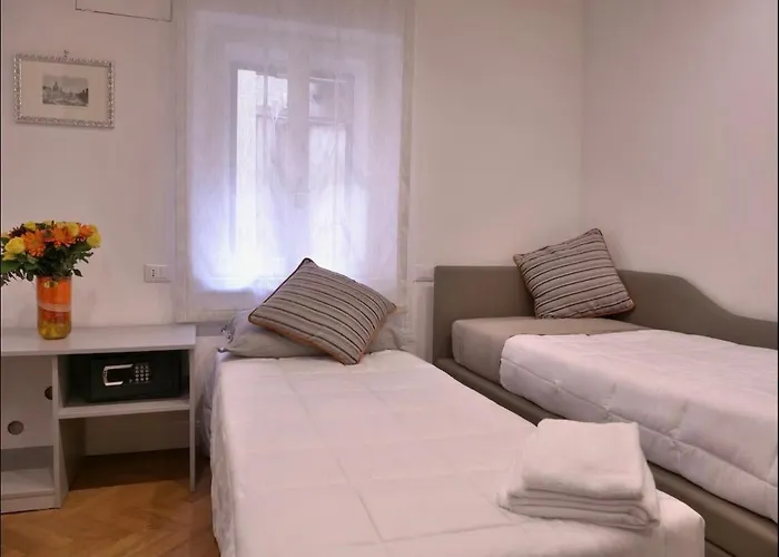 Ah Luxury Trevi רומא